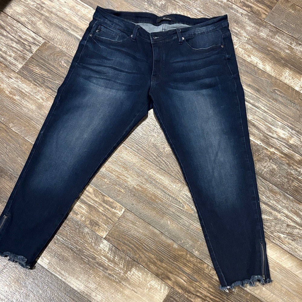 KanCan Women's Midnight Blue Skinny Jeans